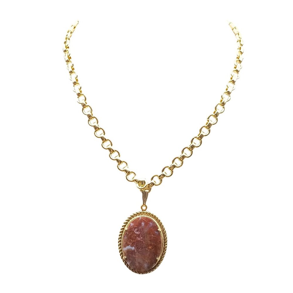 Vintage Gold-Tone Chain Necklace with Oval Red Agate Pendant